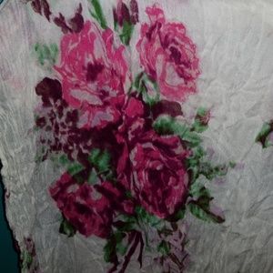 Betsey Johnson Accessories - Rose floral betsey Johnson scarf Betsey Johnson Accessories - Rose floral betsey Johnson scarf